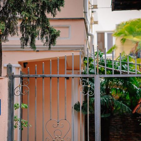 Hotel Darchi Tiflis Exterior foto