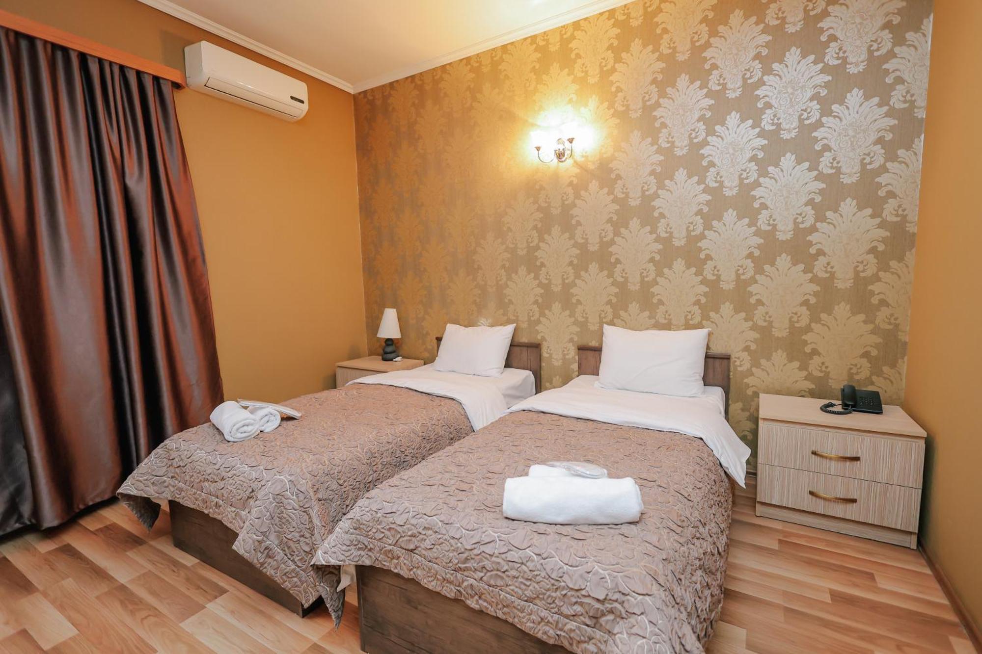 Hotel Darchi Tiflis Exterior foto
